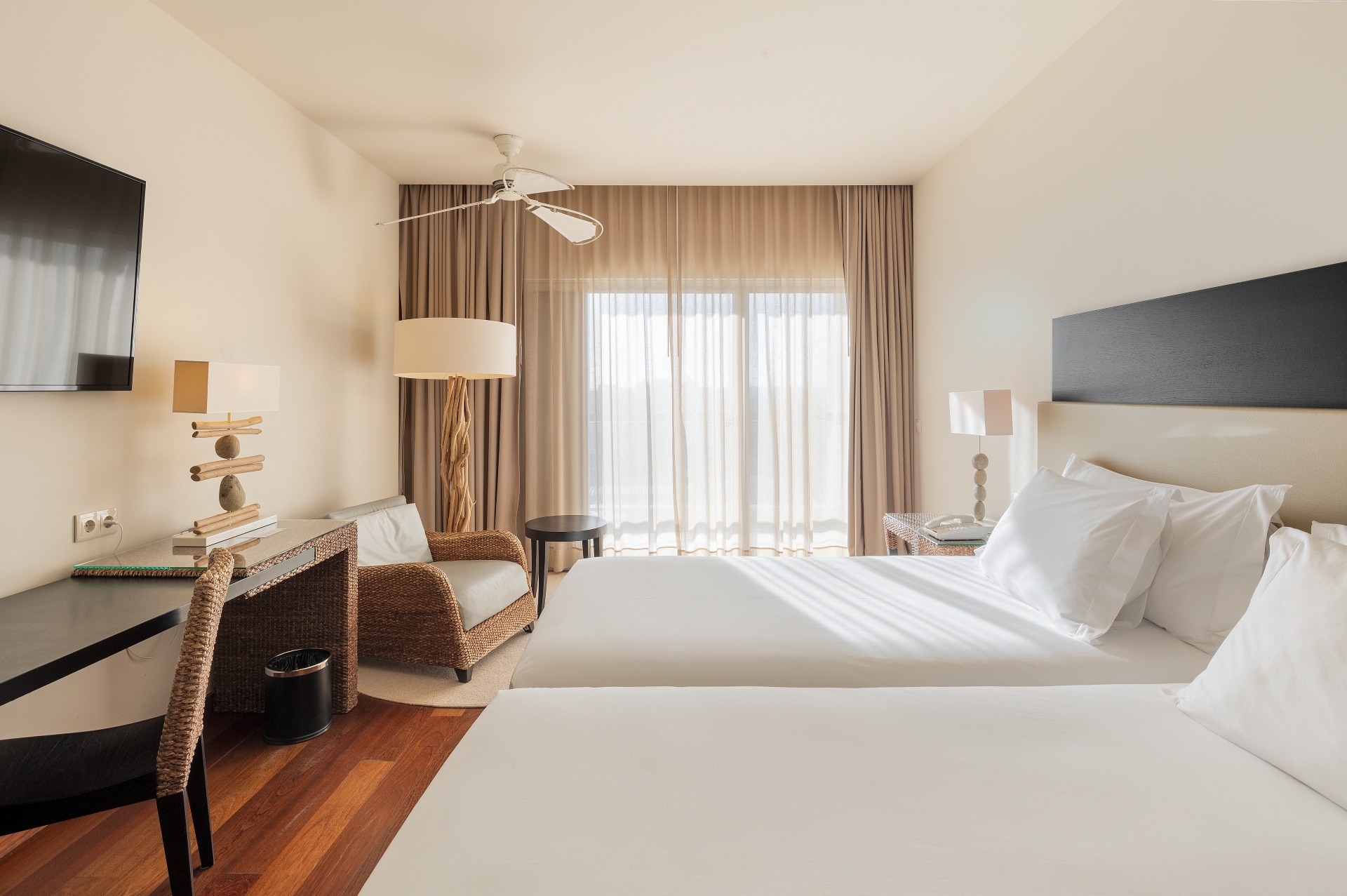 Crowne plaza vilamoura   algarve   standard room 4