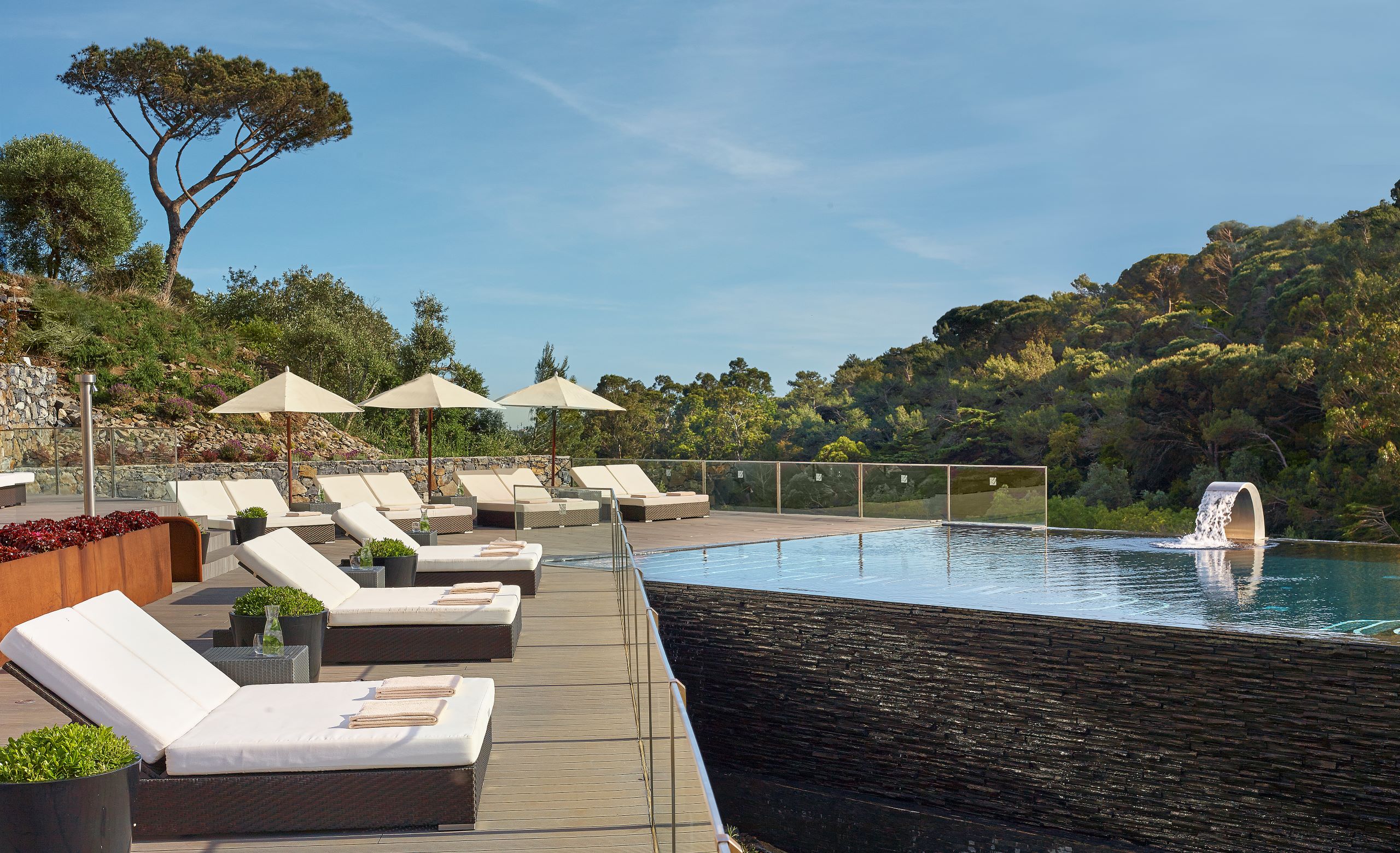 Penha longa resort infinity pool 1