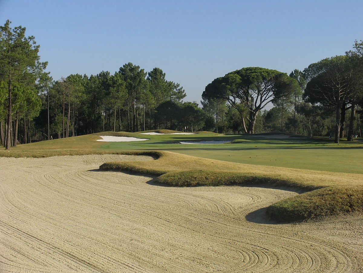 Quinta do Peru Golf Course