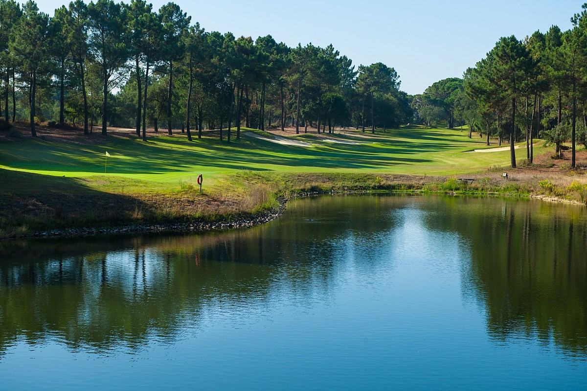 Quinta do Peru Golf Course