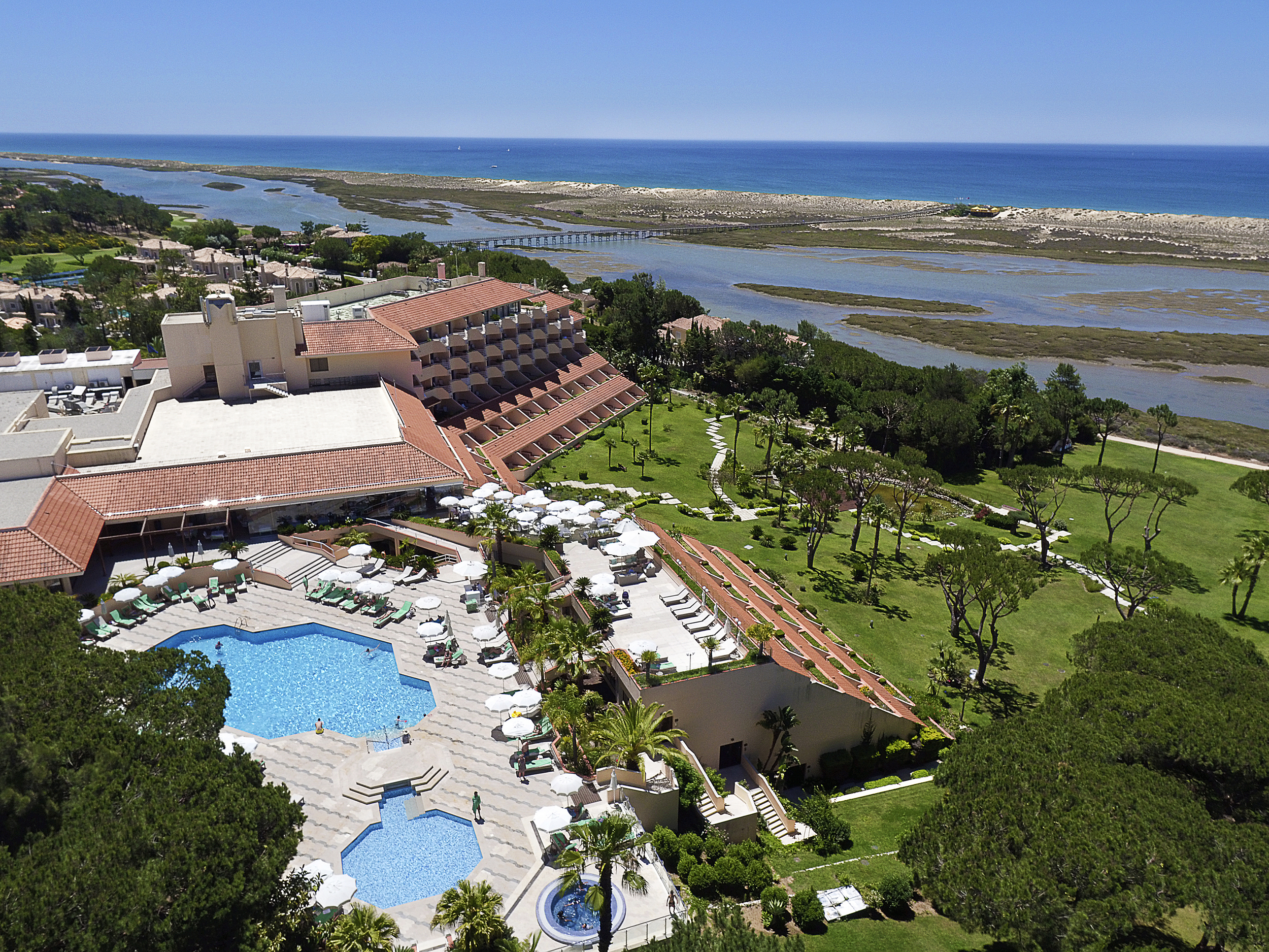 Hotel quinta do lago 002 aerial view