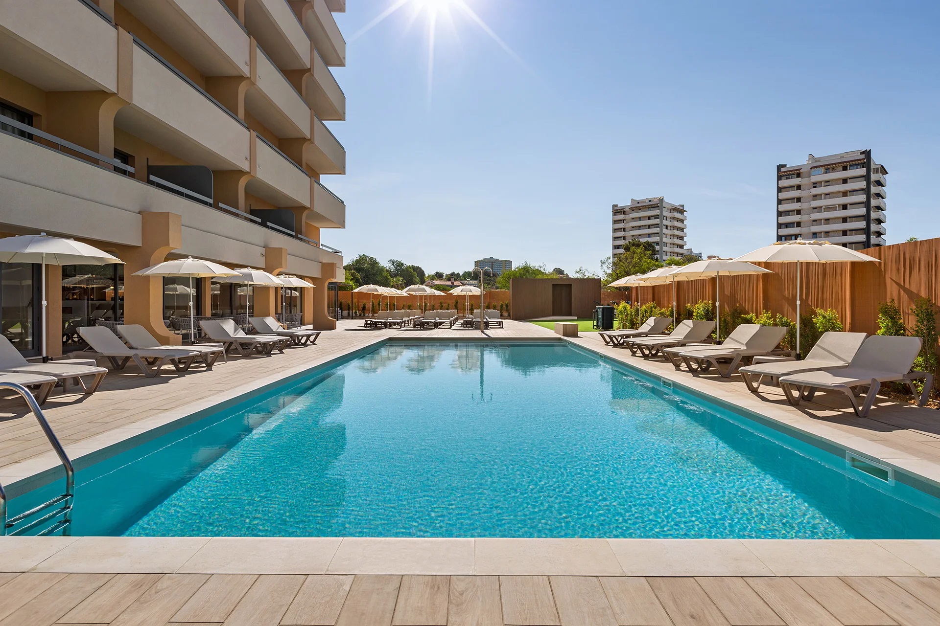 Wyndham residences alvor beach   pool   1547173 1e8fb9c6 1